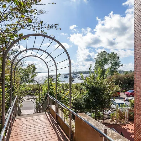 Apartman Am Salzhaff A2 *